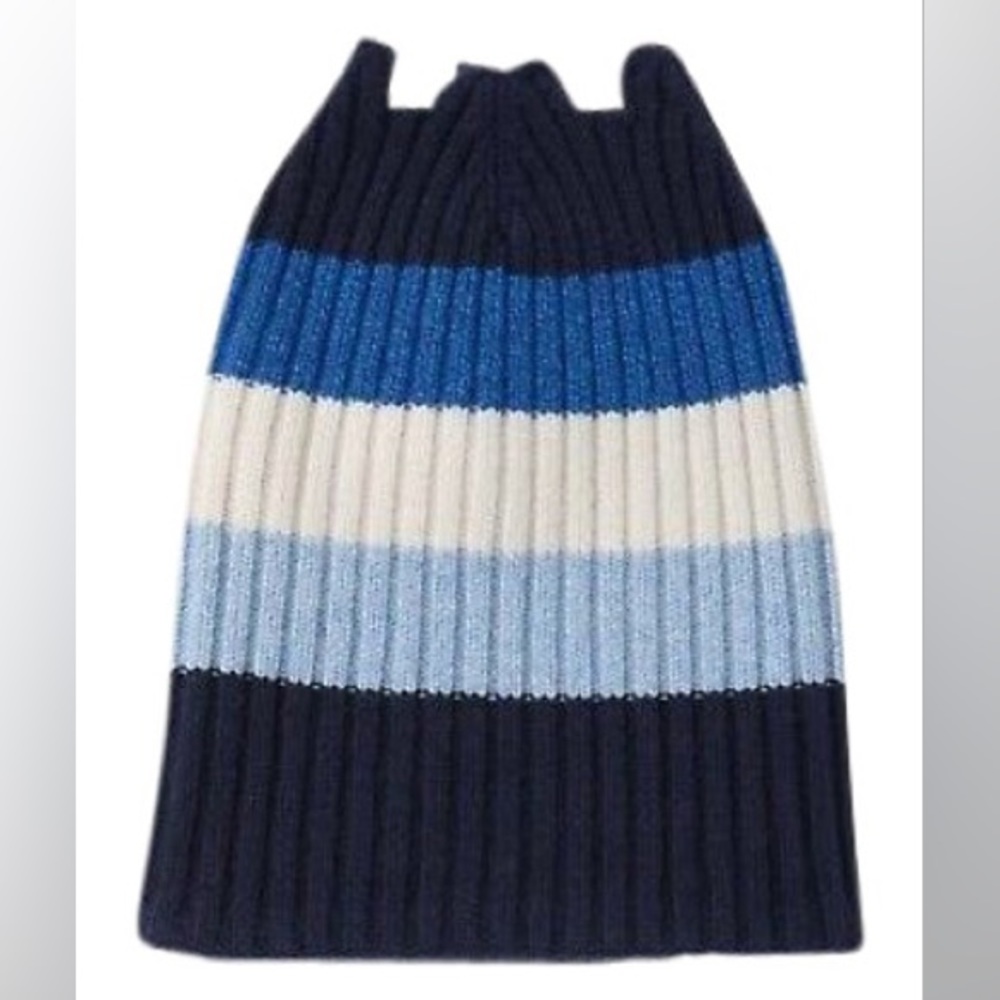NWT Burberry cashmere hat